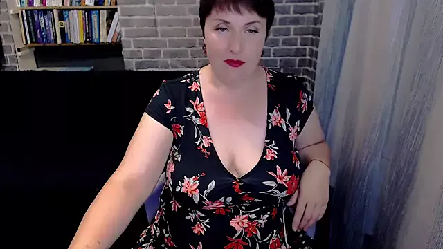 Girls: try live performances with matured performers, from dancing to quirks, in a variety of beautiful sex cams.