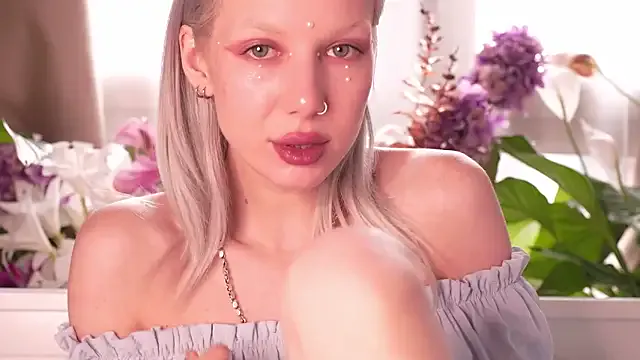 RanyThomson from StripChat is Freechat