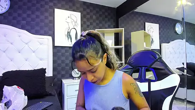 Girls: try live performances with matured performers, from dancing to quirks, in a variety of beautiful sex cams.