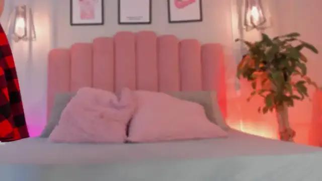 raven_black_ from StripChat is Freechat