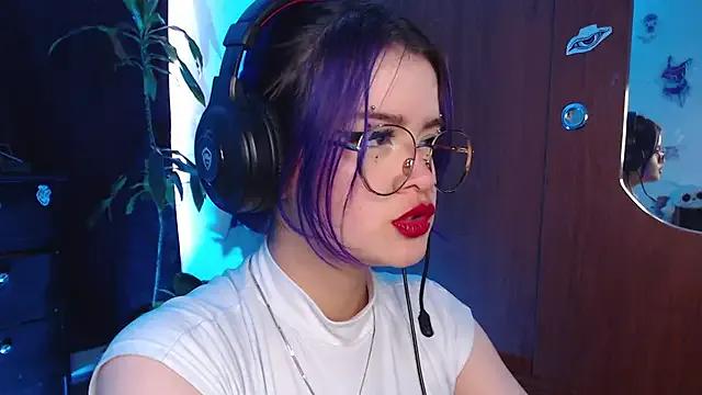 Raventh_ from StripChat is Freechat
