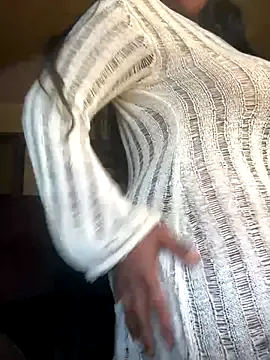 Realwetpussy from StripChat is Freechat