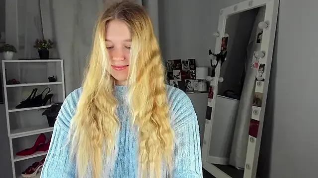 Rebecca_Kelly from StripChat is Freechat