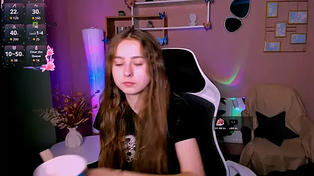 rebecca_smile from StripChat is Freechat