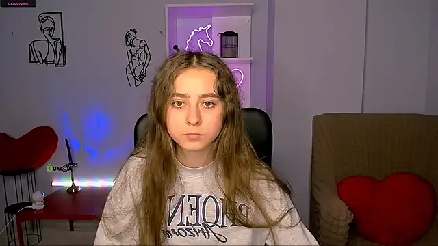 rebecca_smile from StripChat is Freechat