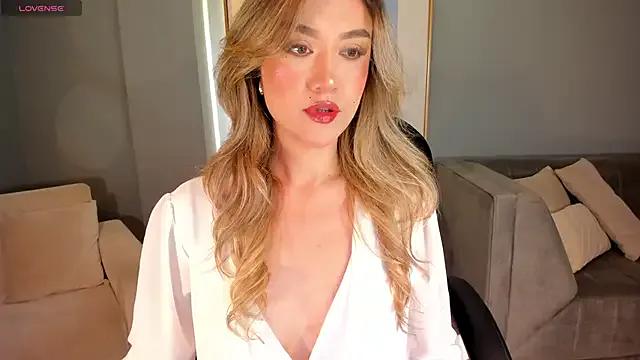 Girls: try live performances with matured performers, from dancing to quirks, in a variety of beautiful sex cams.