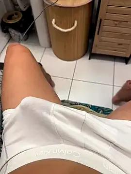 RebeuHetero12 from StripChat is Freechat
