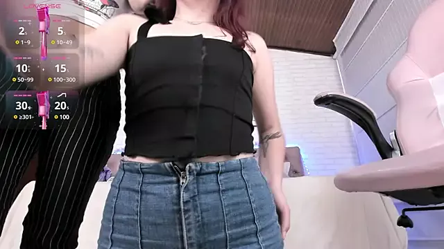 Regina_blum from StripChat