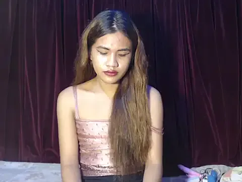 Rema_thebigcock from StripChat is Freechat