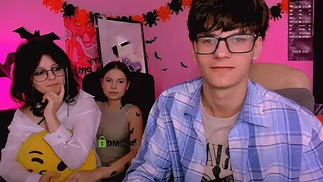 renata_sweety from StripChat is Freechat