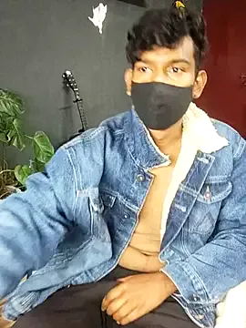 richardjames95 from StripChat is Freechat