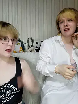 Girls: try live performances with matured performers, from dancing to quirks, in a variety of beautiful sex cams.