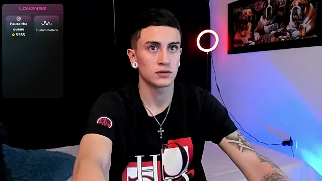 Girls: try live performances with matured performers, from dancing to quirks, in a variety of beautiful sex cams.