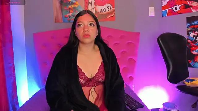 rihanna_tb from StripChat is Freechat