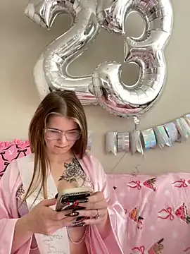 Riley_ray69 from StripChat is Freechat