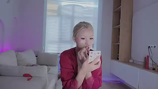 RileyMee from StripChat