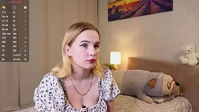 RisaRagan from StripChat is Freechat