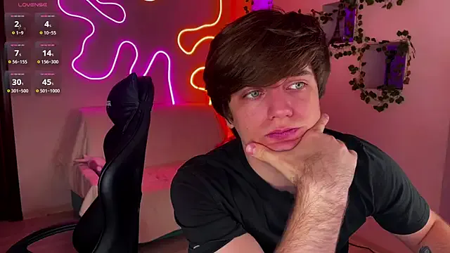 Girls: try live performances with matured performers, from dancing to quirks, in a variety of beautiful sex cams.