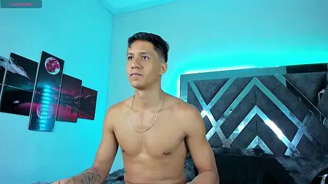 Robertmiller21 from StripChat is Freechat