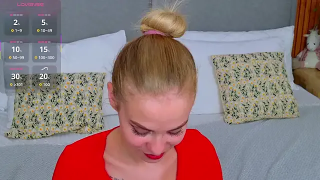 Rose_Masson from StripChat is Freechat