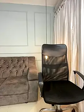 Rose_monroee from StripChat is Freechat