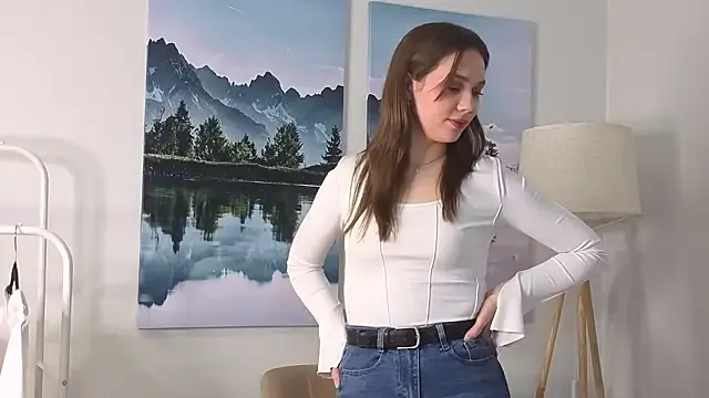 Girls: try live performances with matured performers, from dancing to quirks, in a variety of beautiful sex cams.