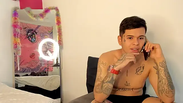 Girls: try live performances with matured performers, from dancing to quirks, in a variety of beautiful sex cams.