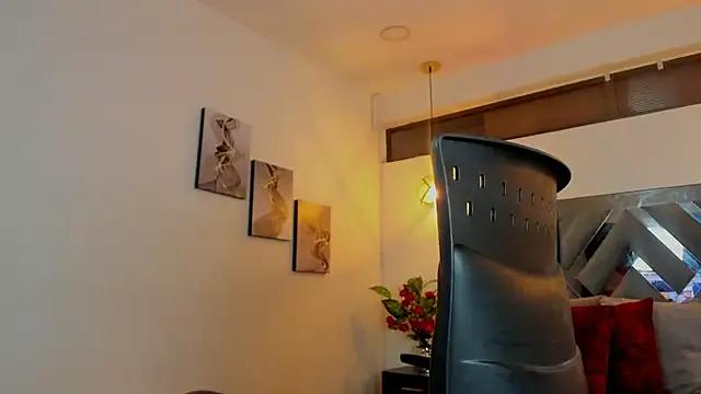 Girls: try live performances with matured performers, from dancing to quirks, in a variety of beautiful sex cams.