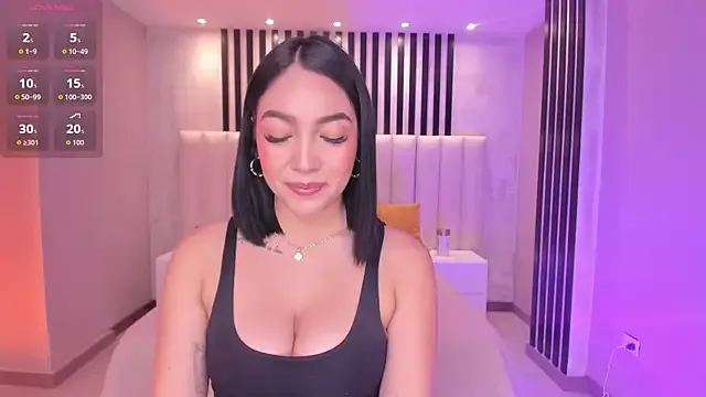 RossieRhoades from StripChat