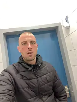 Rotteei1 from StripChat is Freechat