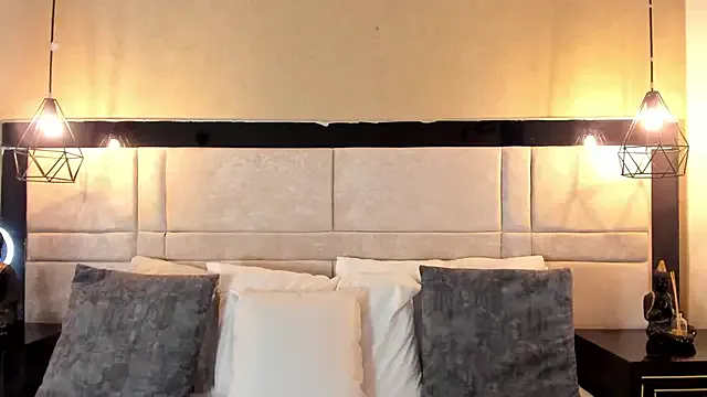 RousseWalker from StripChat is Freechat