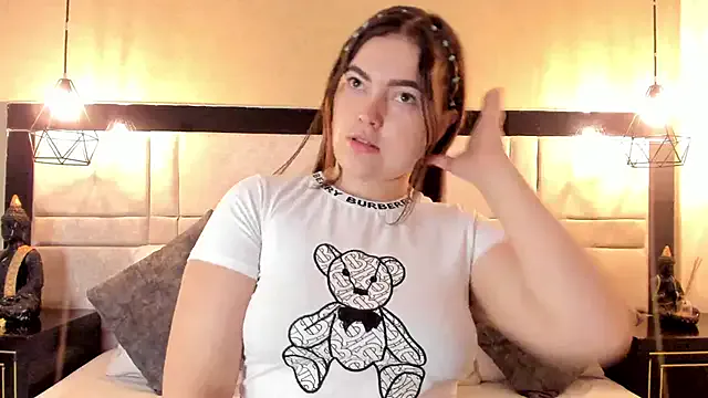 RousseWalker from StripChat is Freechat