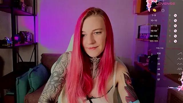 Roxy_____ from StripChat is Freechat