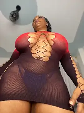 RoyalVibeXO from StripChat is Freechat