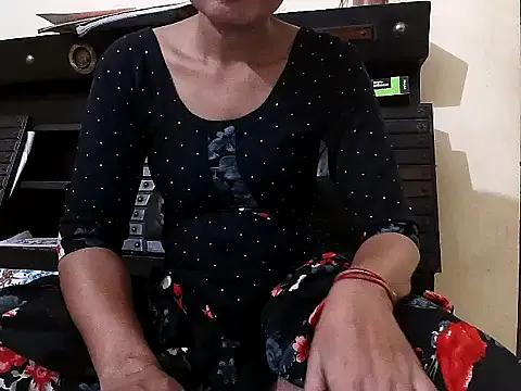 Rubi-Ji from StripChat is Freechat