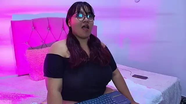 Girls: try live performances with matured performers, from dancing to quirks, in a variety of beautiful sex cams.