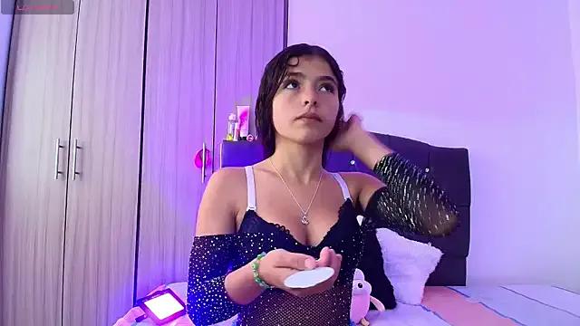 Girls: try live performances with matured performers, from dancing to quirks, in a variety of beautiful sex cams.