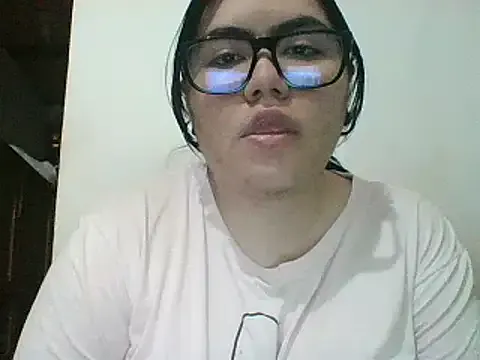 RubyRouge_2 from StripChat is Freechat