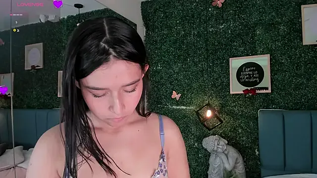 Rubyvixxen_ from StripChat is Freechat