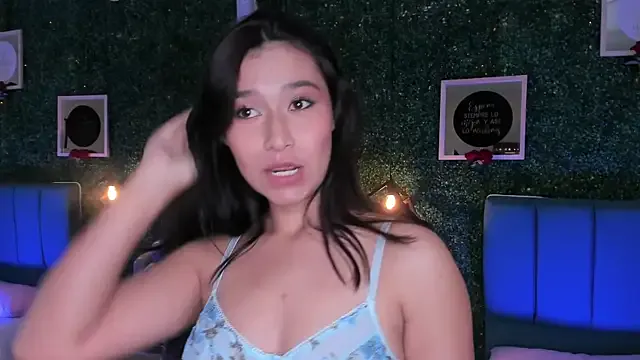 Rubyvixxen_ from StripChat is Freechat