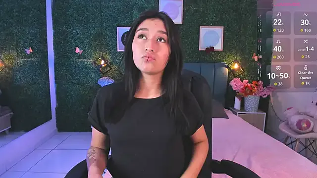 Girls: try live performances with matured performers, from dancing to quirks, in a variety of beautiful sex cams.