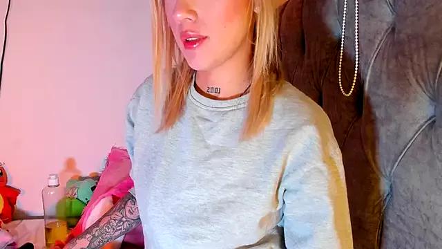 Girls: try live performances with matured performers, from dancing to quirks, in a variety of beautiful sex cams.