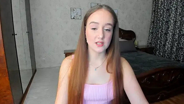 SabrinaCandi from StripChat is Freechat