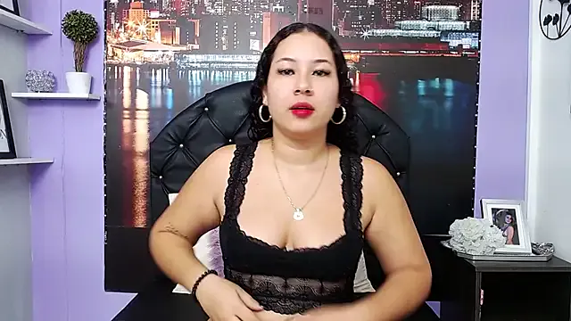 SabrinaRoux from StripChat is Freechat