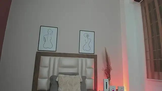 Girls: try live performances with matured performers, from dancing to quirks, in a variety of beautiful sex cams.