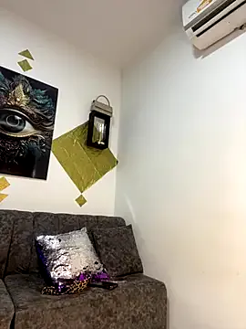 SaharQamar from StripChat is Freechat