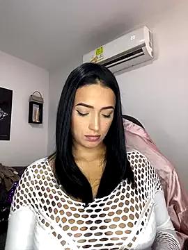 SaharQamar from StripChat is Freechat
