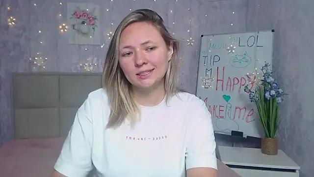 SallyVerda from StripChat is Freechat
