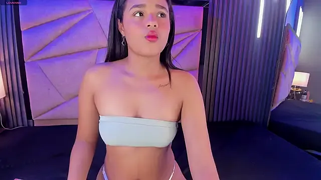 Salome_Duque from StripChat is Freechat