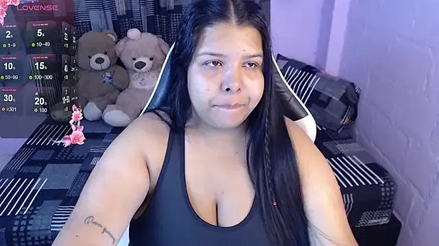 SaLomeJonees from StripChat is Freechat